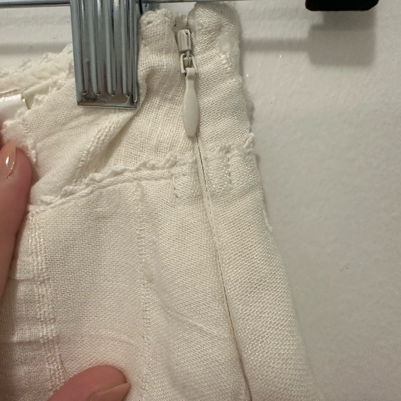 Cream Ruffled Mini Skirt - Picture 4 of 5